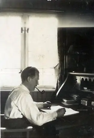 August 1928