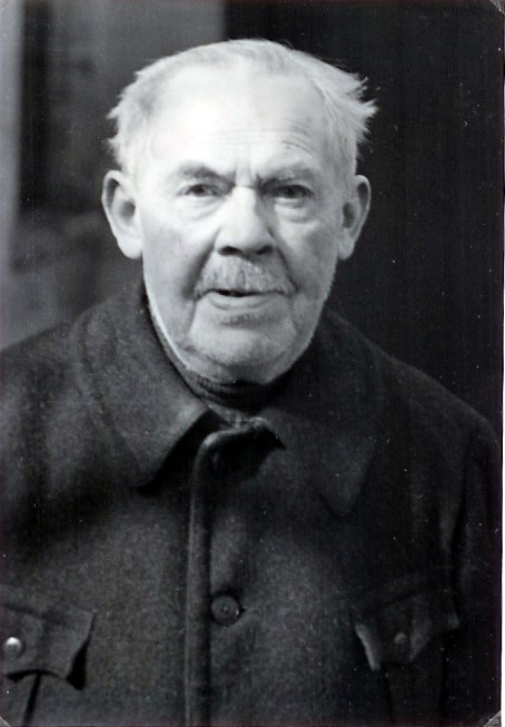 1935